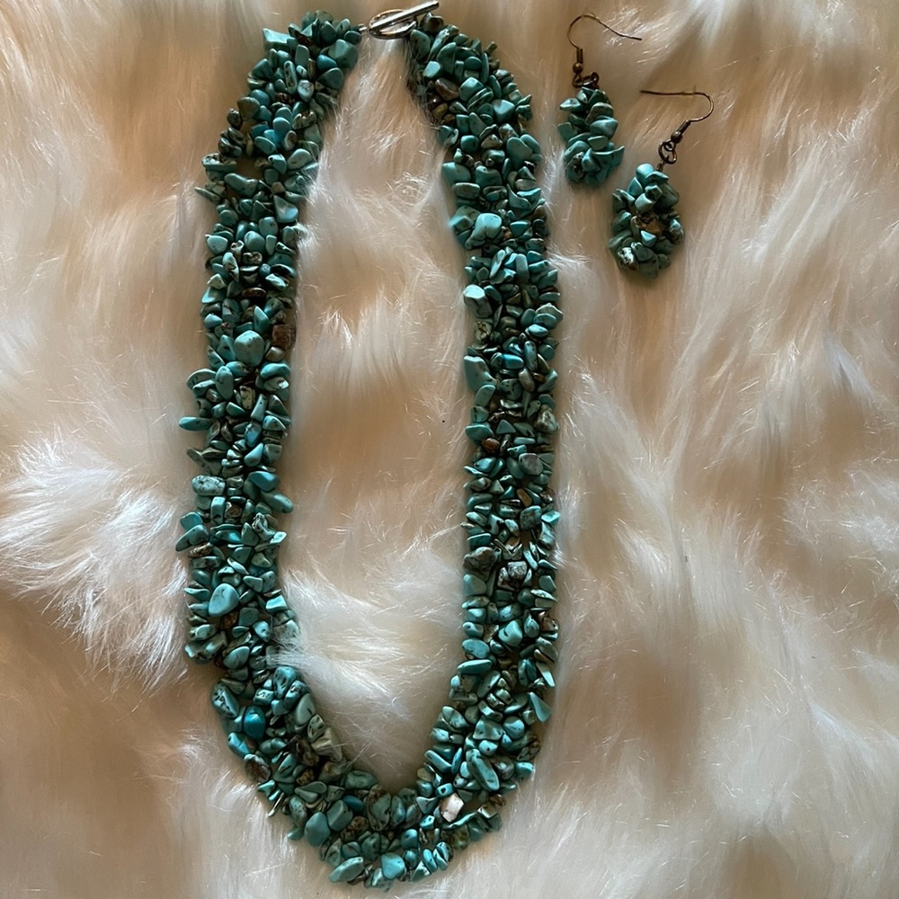 Vintage  necklace and matching earrings Turquoise
